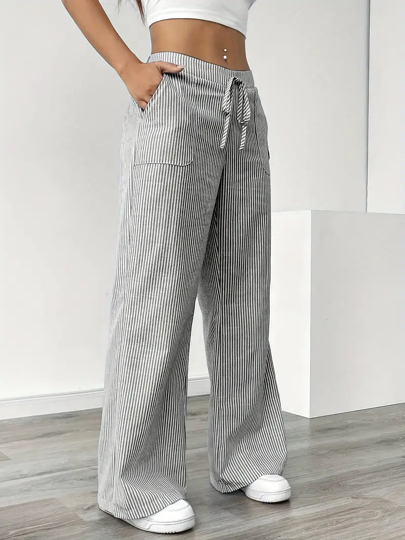 Pantalón relajado de verano de Valentina Montier, detalle del diseño