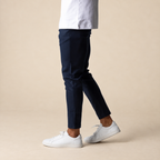 Pantalón chino de corte slim Bosco, detalle del diseño