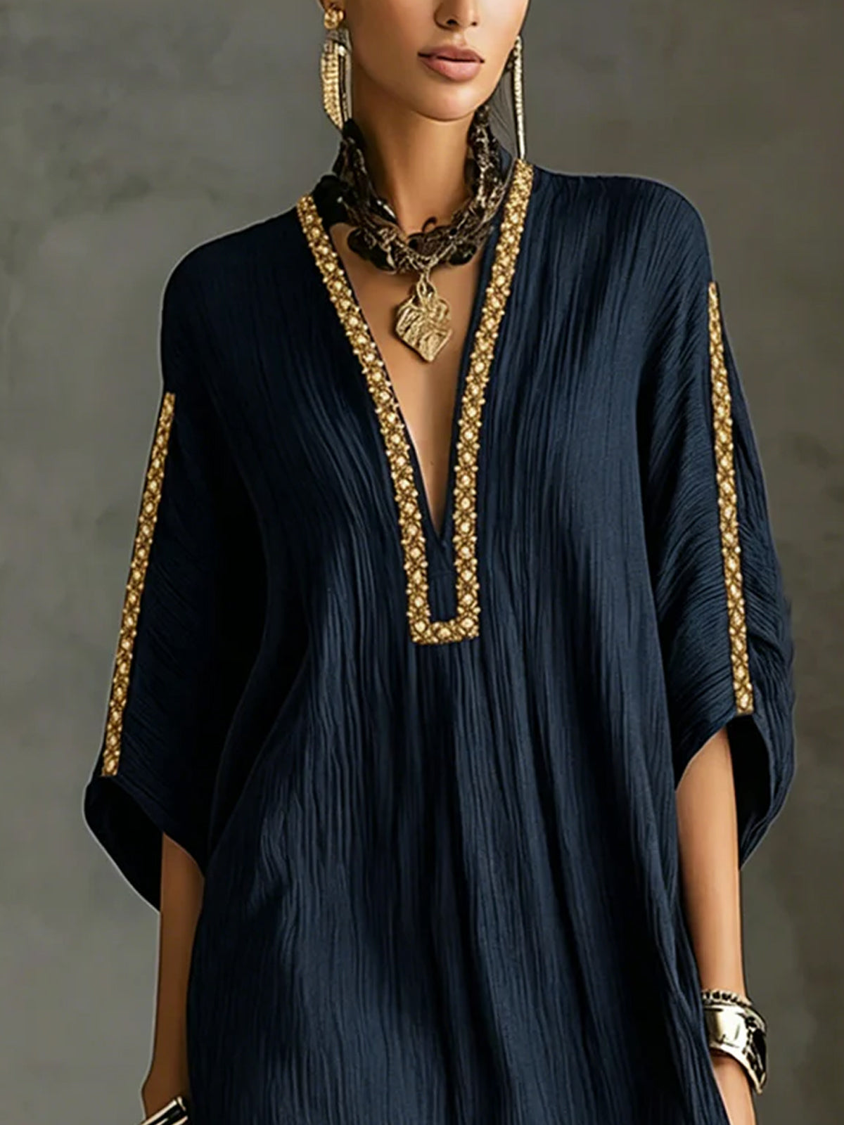 Vestido mini tipo caftán con bordado dorado Inés, vista 8
