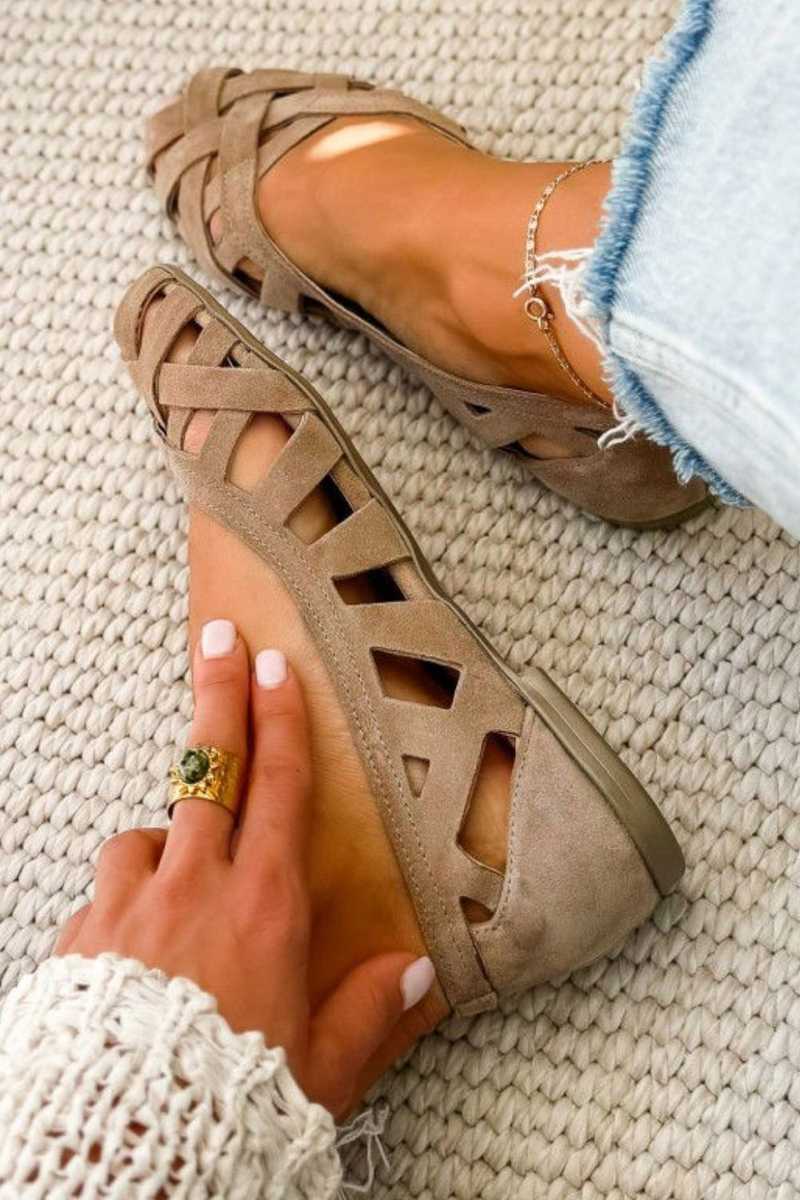 Sandalias planas trenzadas de Valentina Montier, vista alternativa