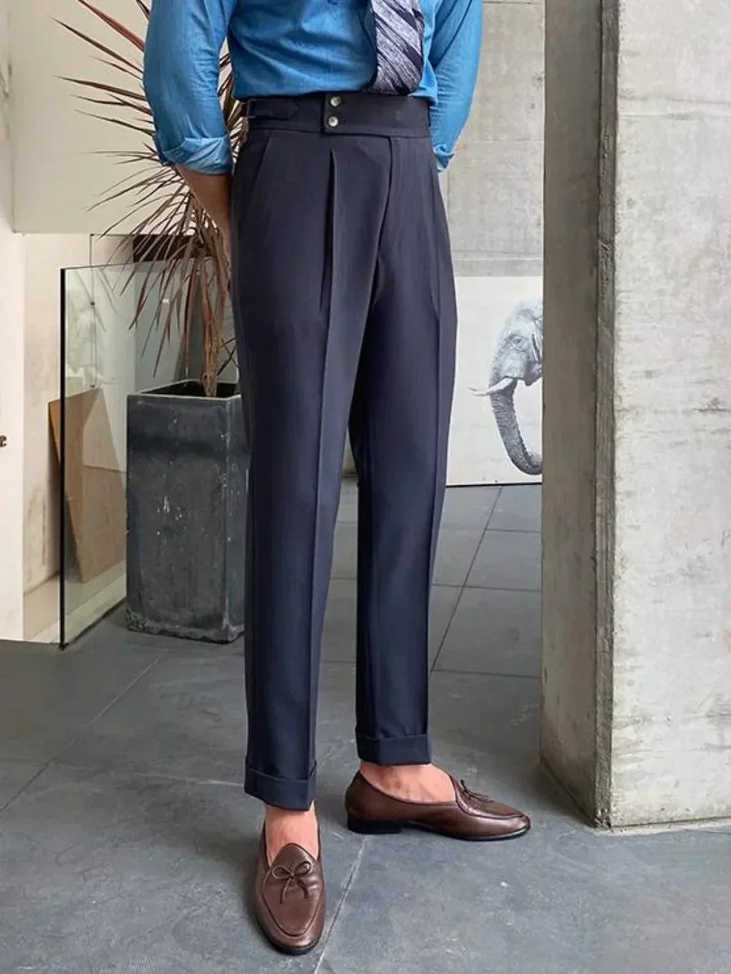 Valentín, Pantalón sastre de cintura alta, color azul marino, vista frontal, vista principal