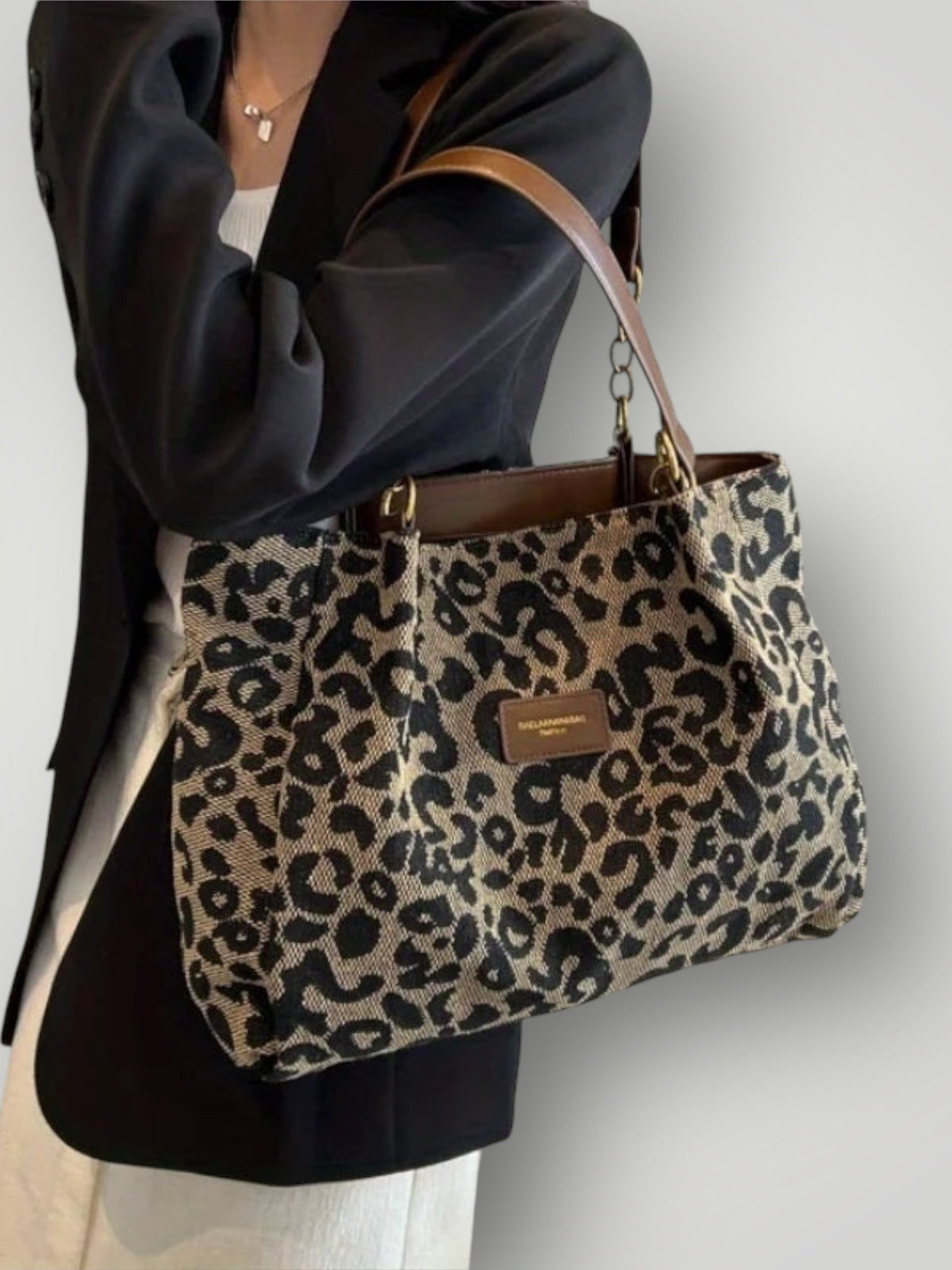 Ainara | Bolso bandolera con estampado animal