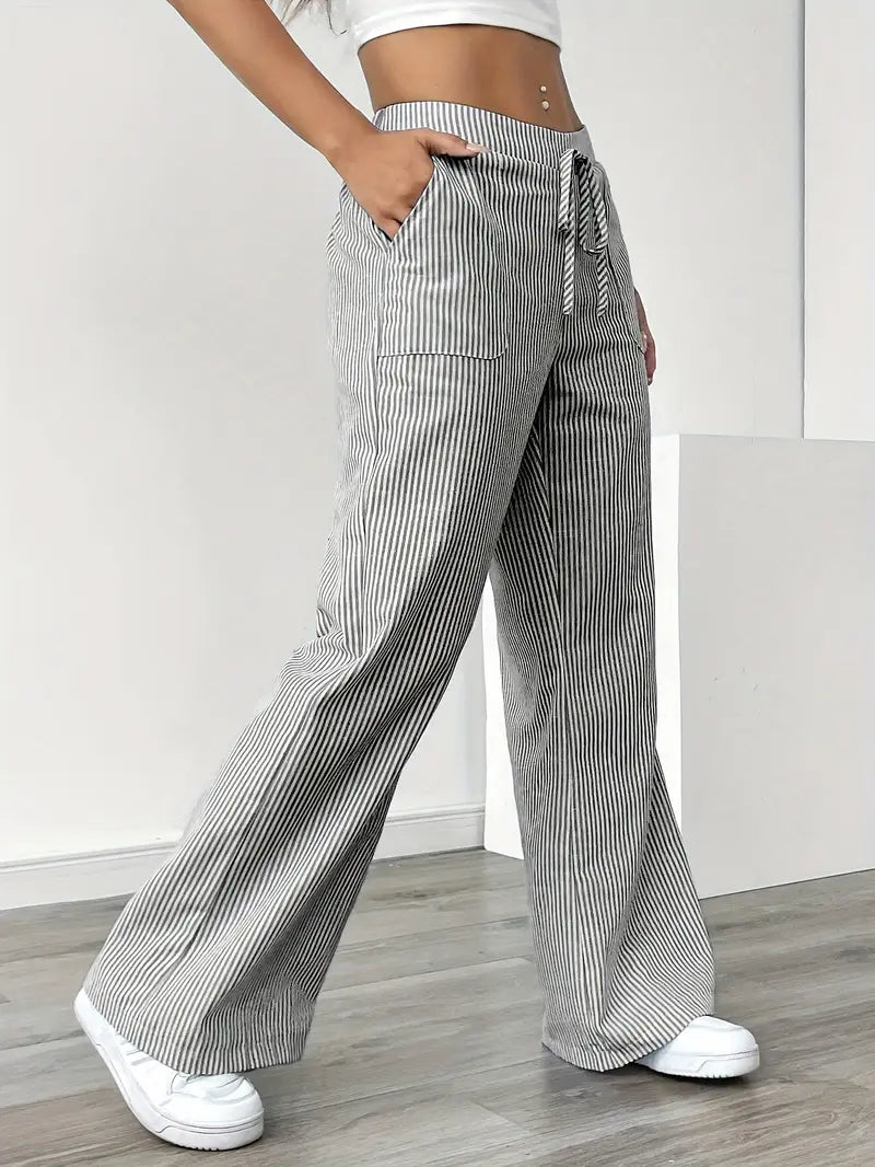 Pantalón relajado de verano de Valentina Montier, detalle del diseño