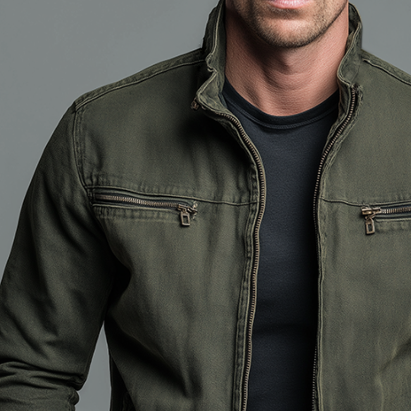 Romano | Chaqueta utilitaria con cremallera, detalle del diseño