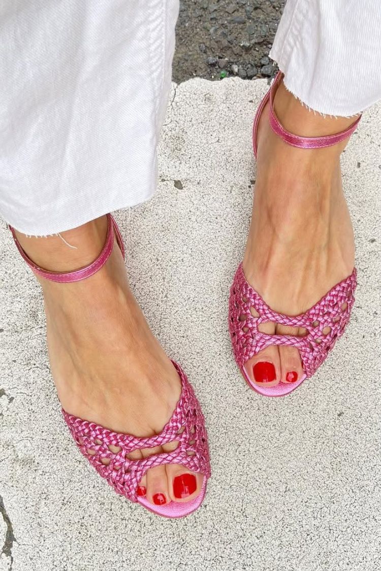 Sandalias trenzadas con pulsera de Valentina Montier, vista principal