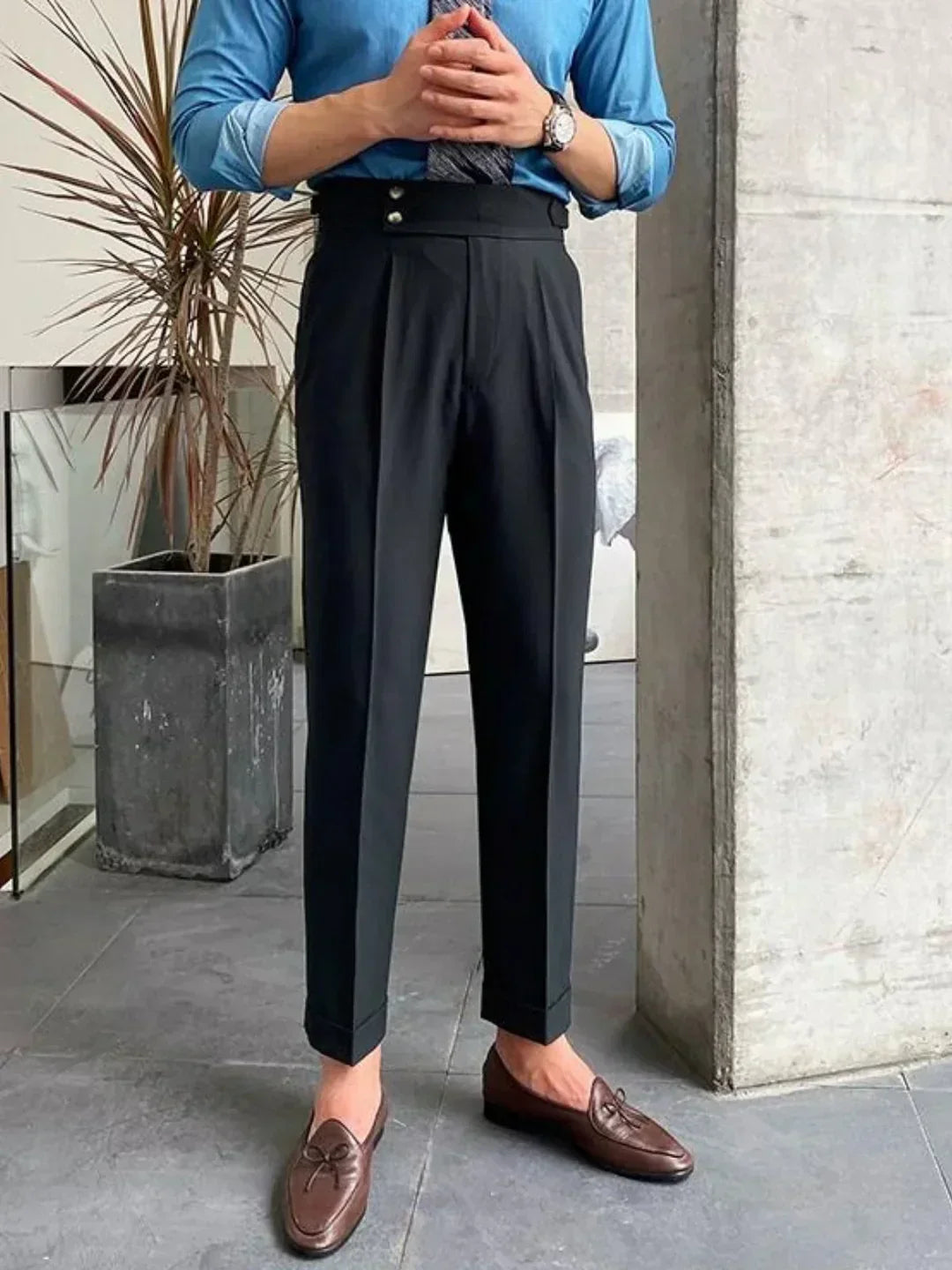 Valentín, Pantalón sastre de cintura alta, color negro, vista frontal de cuerpo entero, vista principal