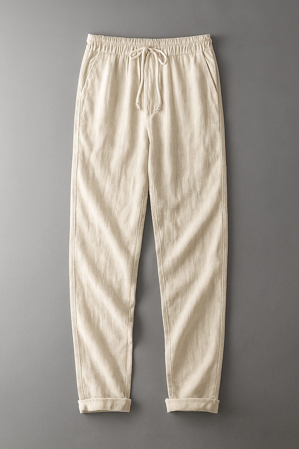 Simón, Pantalón de lino con cintura de cordón, color beige, vista frontal en plano, vista complementaria