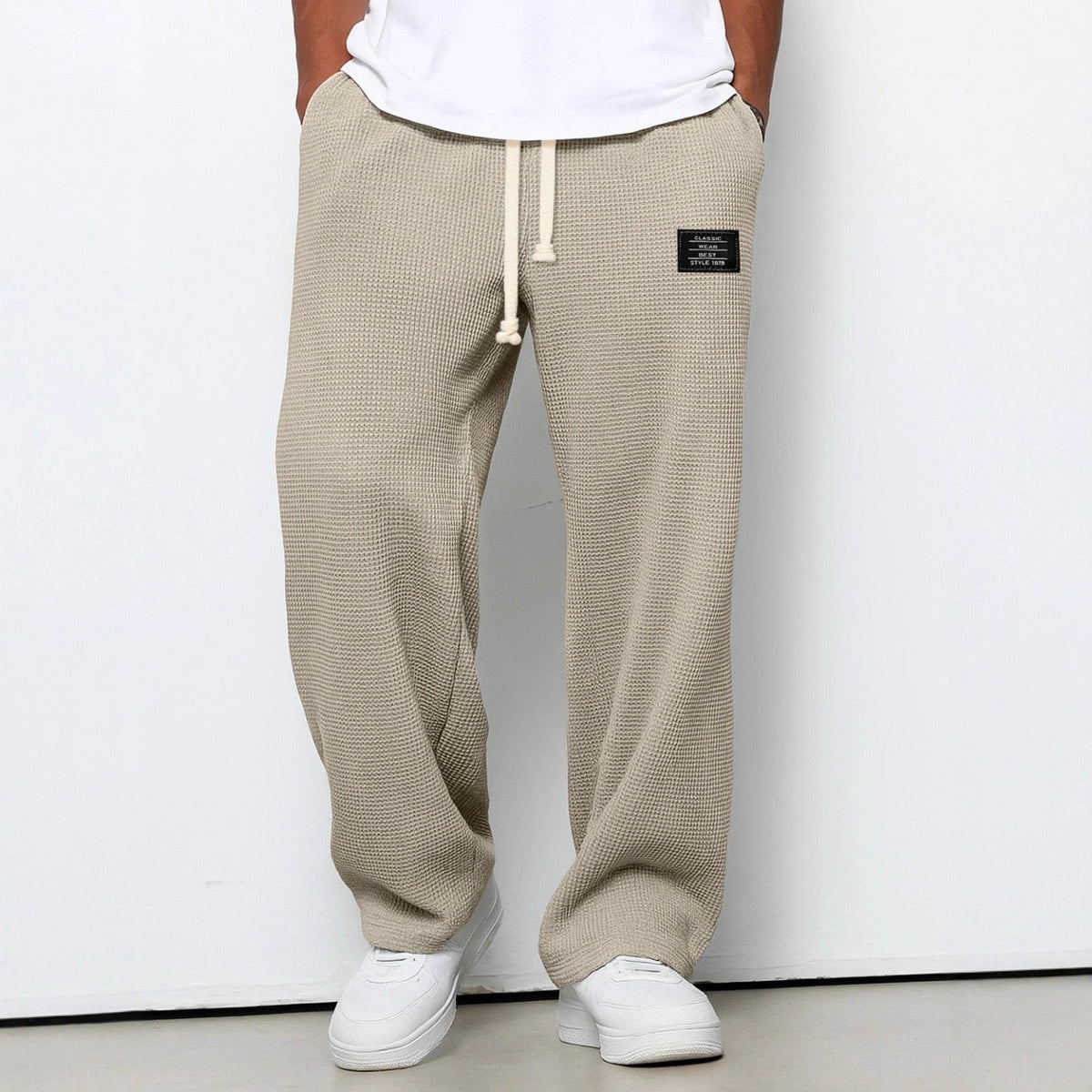 Bruno, Pantalón relajado de pernera ancha, color beige, vista frontal