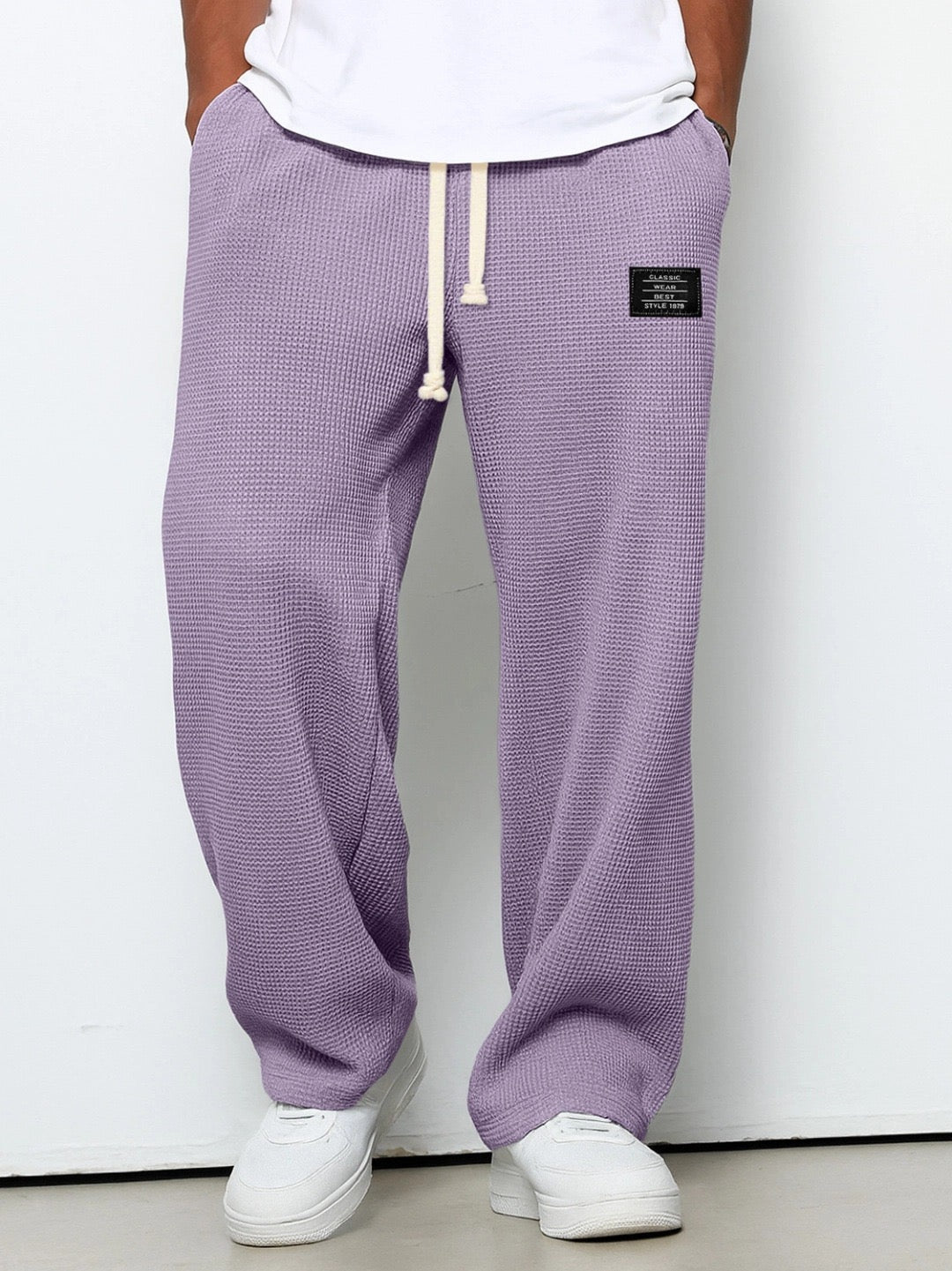 Bruno, Pantalón relajado de pernera ancha, color morado, vista frontal