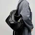 Bruna | Bolso minimalista en piel suave de uso diario