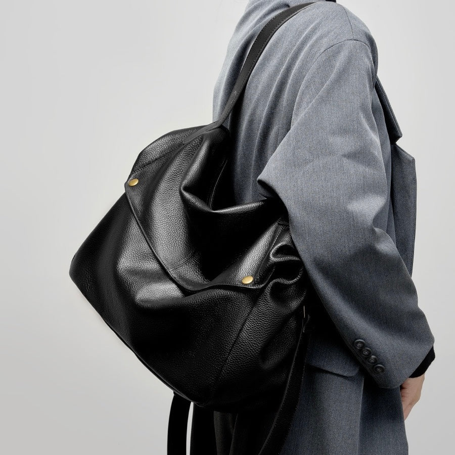 Bruna | Bolso minimalista en piel suave de uso diario