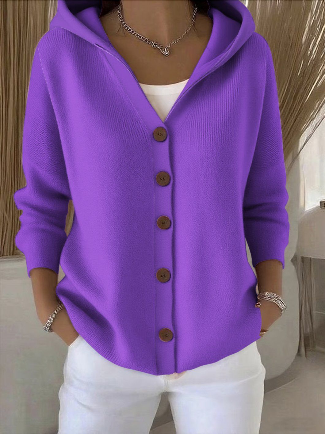 Mercedes | Cárdigan de punto con capucha, color Morado, vista del producto, detalle del diseño