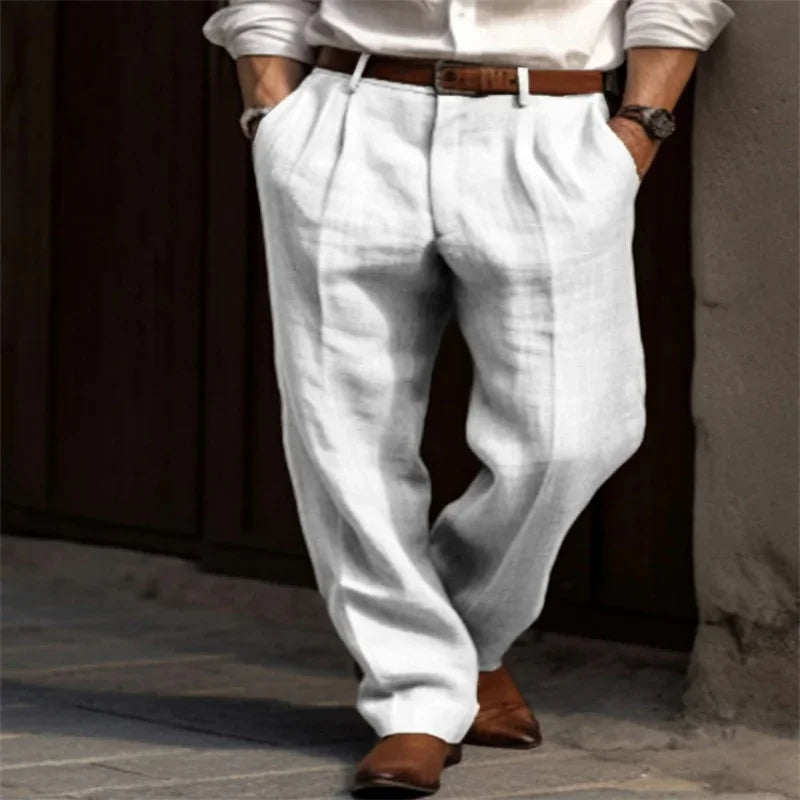 Alonso, Pantalón de lino con pinzas, color blanco, vista frontal con cinturón