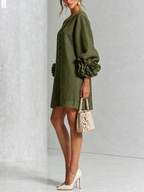 Vestido mini con botones y puños florales Florencia en color verde oliva, vista 15