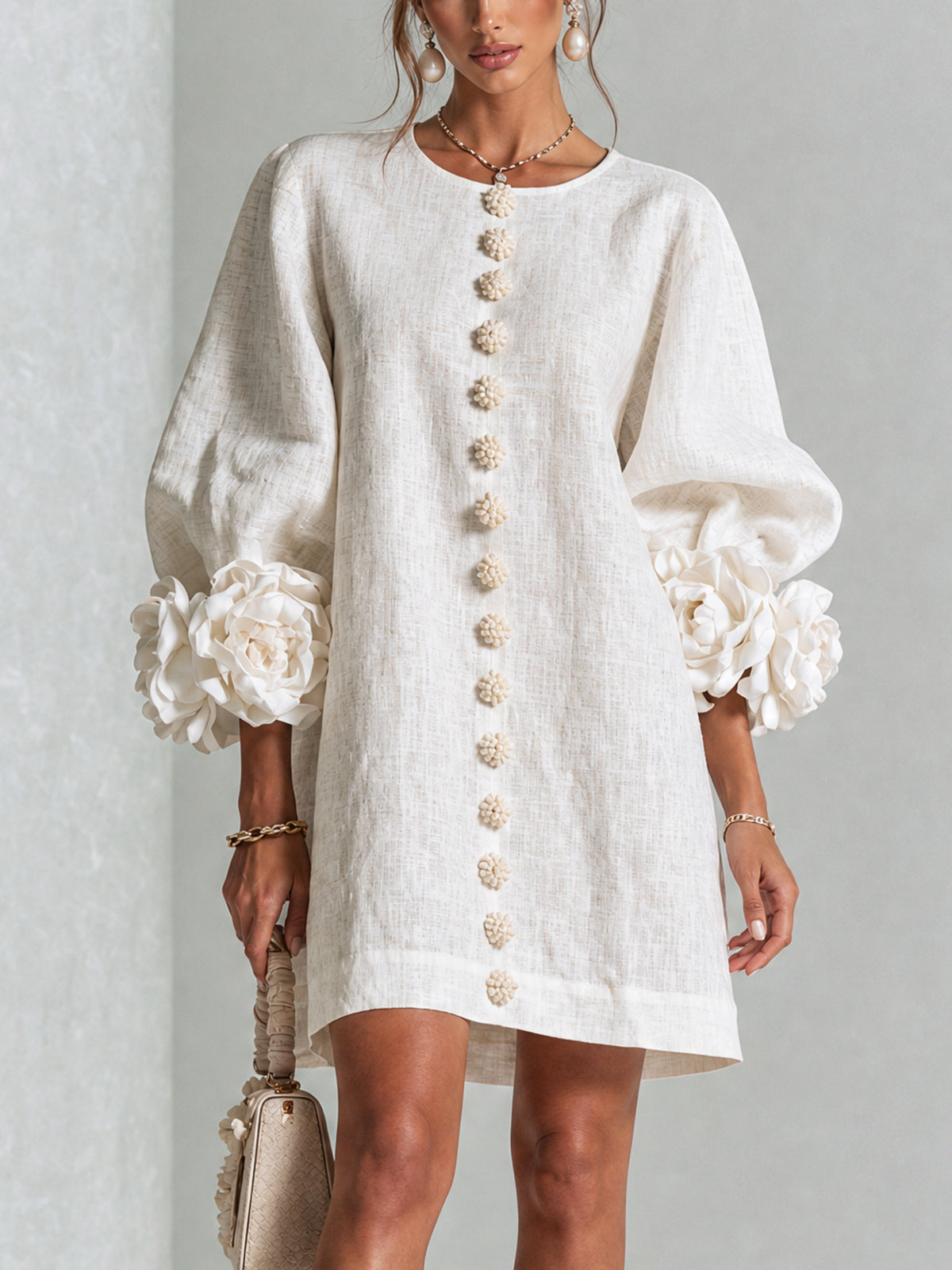 Vestido mini con botones y puños florales Florencia, vista 1