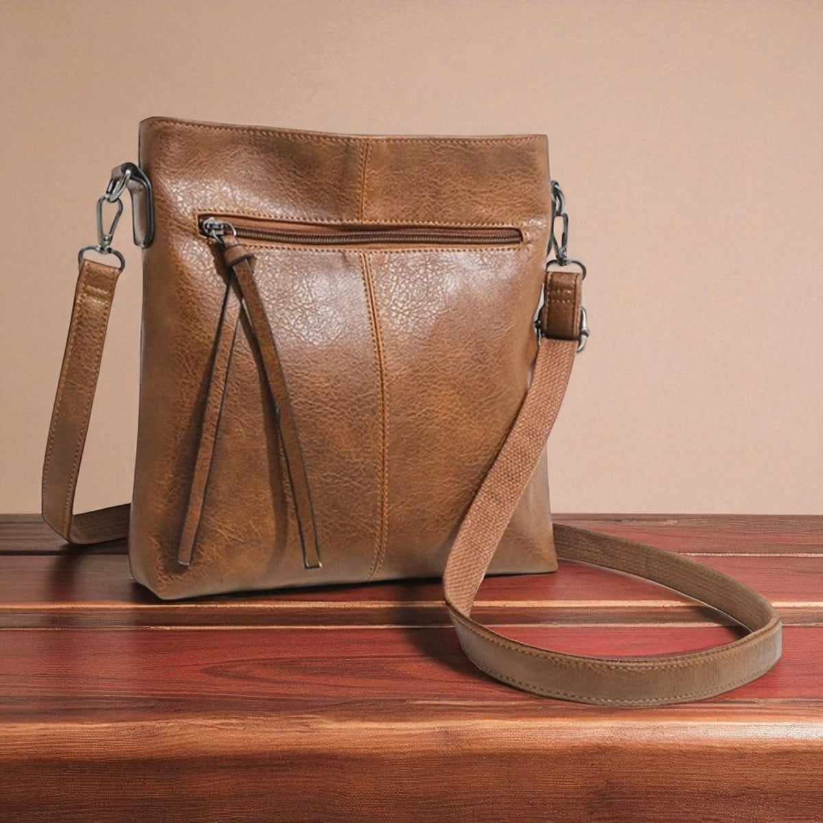 Bolso de mano retro estructurado de Valentina Montier, vista complementaria