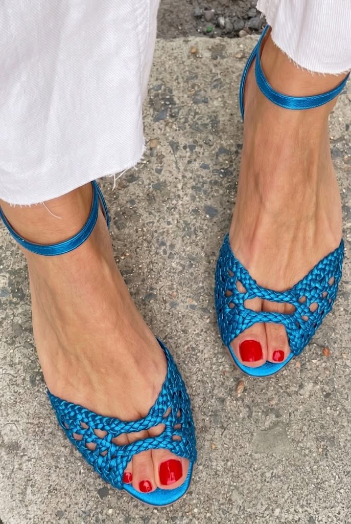 Sandalias trenzadas con pulsera de Valentina Montier, vista principal
