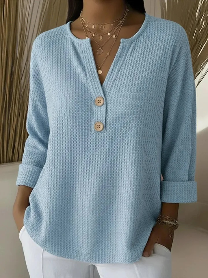 Cristina | Jersey ligero Henley texturizado, color Azul cielo, vista del producto, vista complementaria