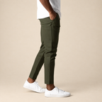 Pantalón chino de corte slim Bosco, detalle del diseño