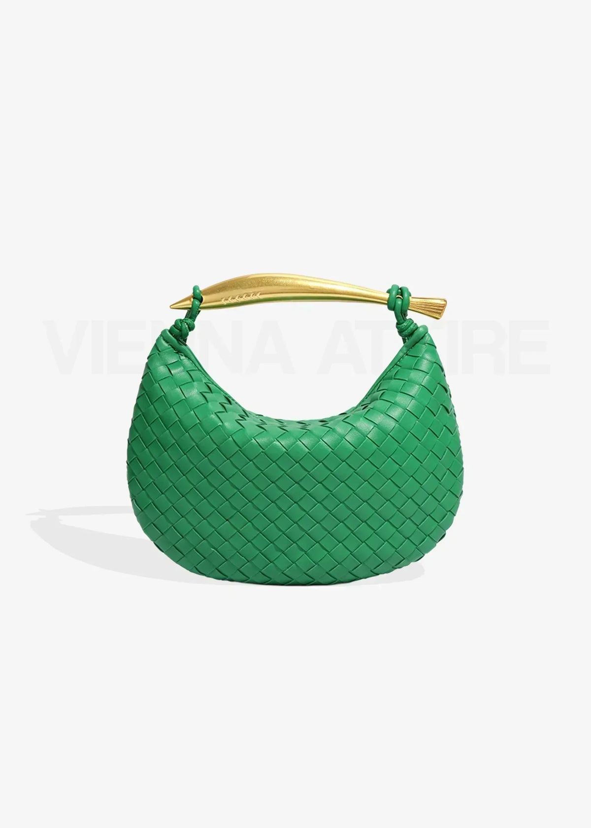 Malena | Bolso trenzado con asa dorada