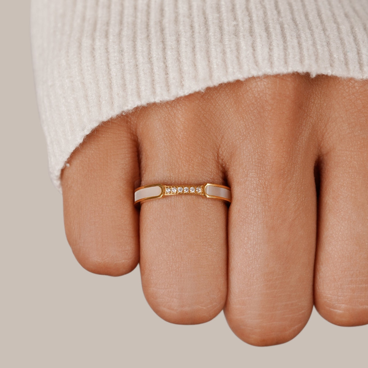Bibiana - Anillo de Perlas y Cristales