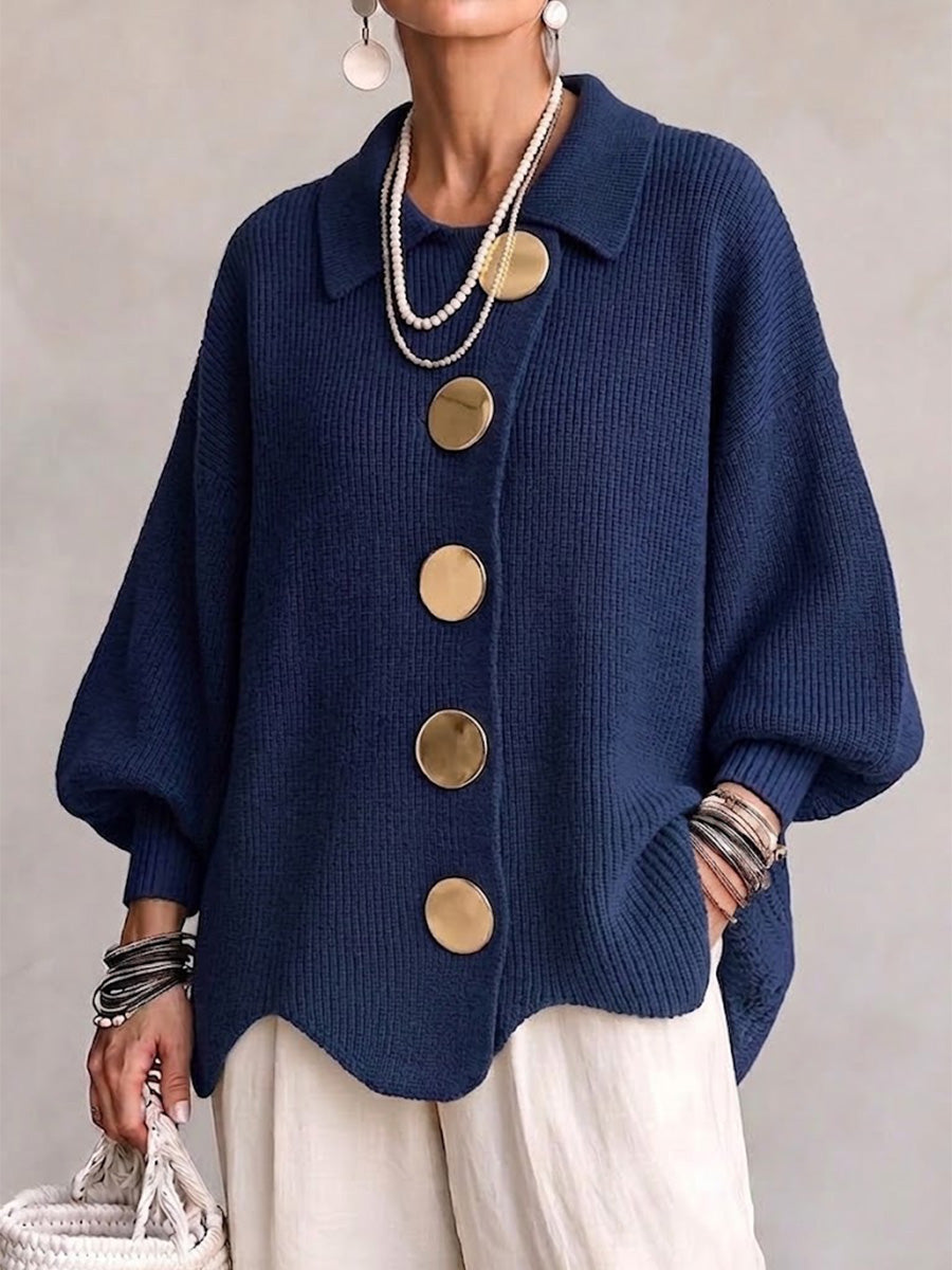 Soledad | Cárdigan oversize con botones dorados, vista complementaria o detalle del producto 4, vista alternativa