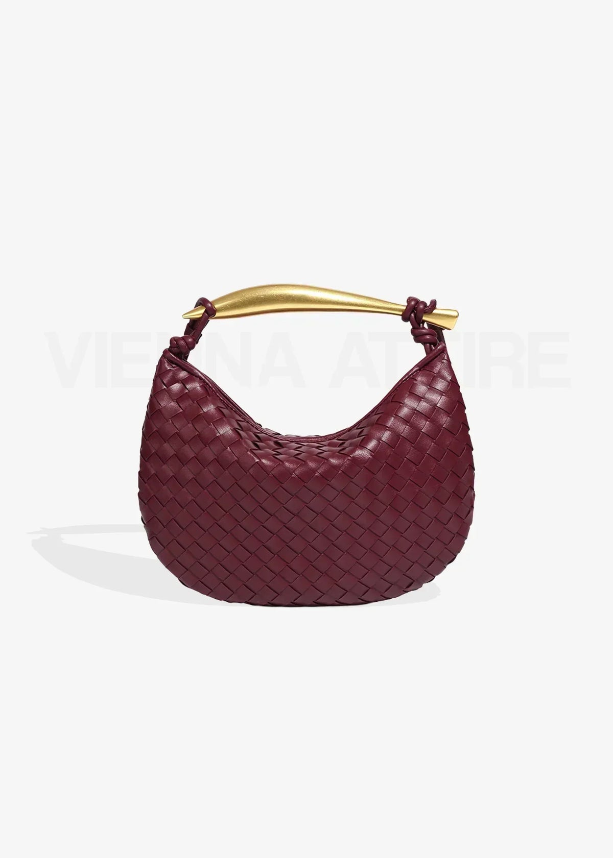 Malena | Bolso trenzado con asa dorada
